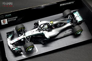 할인 특가 1:18 Mercedes AMG Petronas F1 Team W09 EQ Power 2018