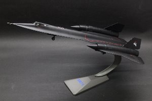 1:72 SR-71 reconnaissance aircraft