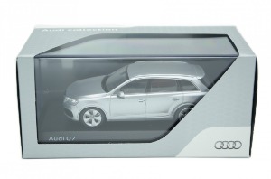 1:43 Audi Q7 SUV silver metallic 아우디 다이캐스트 모형자동차