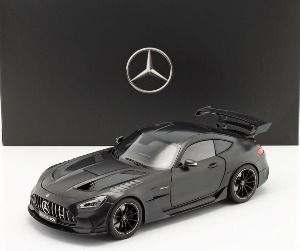 1:18 Mercedes AMG GT Black series matt-dunkelgrau